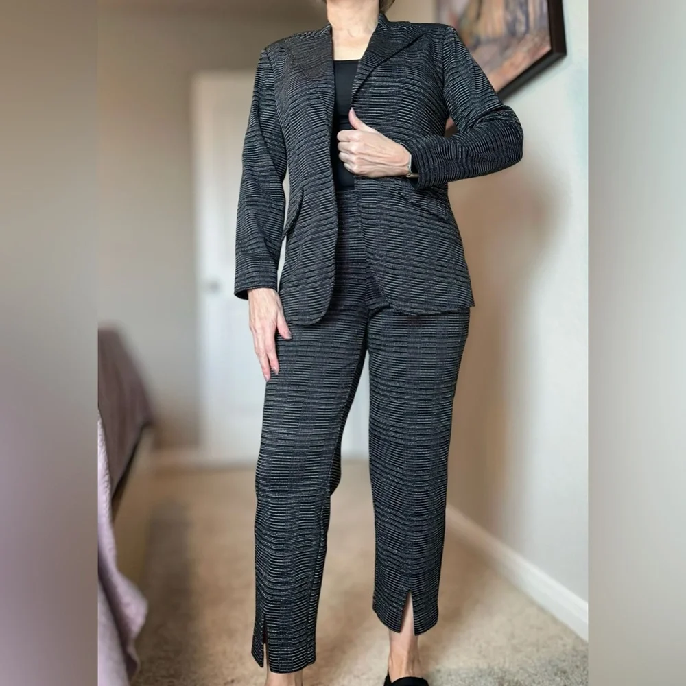 Stacy London Women's Black Striped Pantsuit in XXSP - Picture 2 of 16